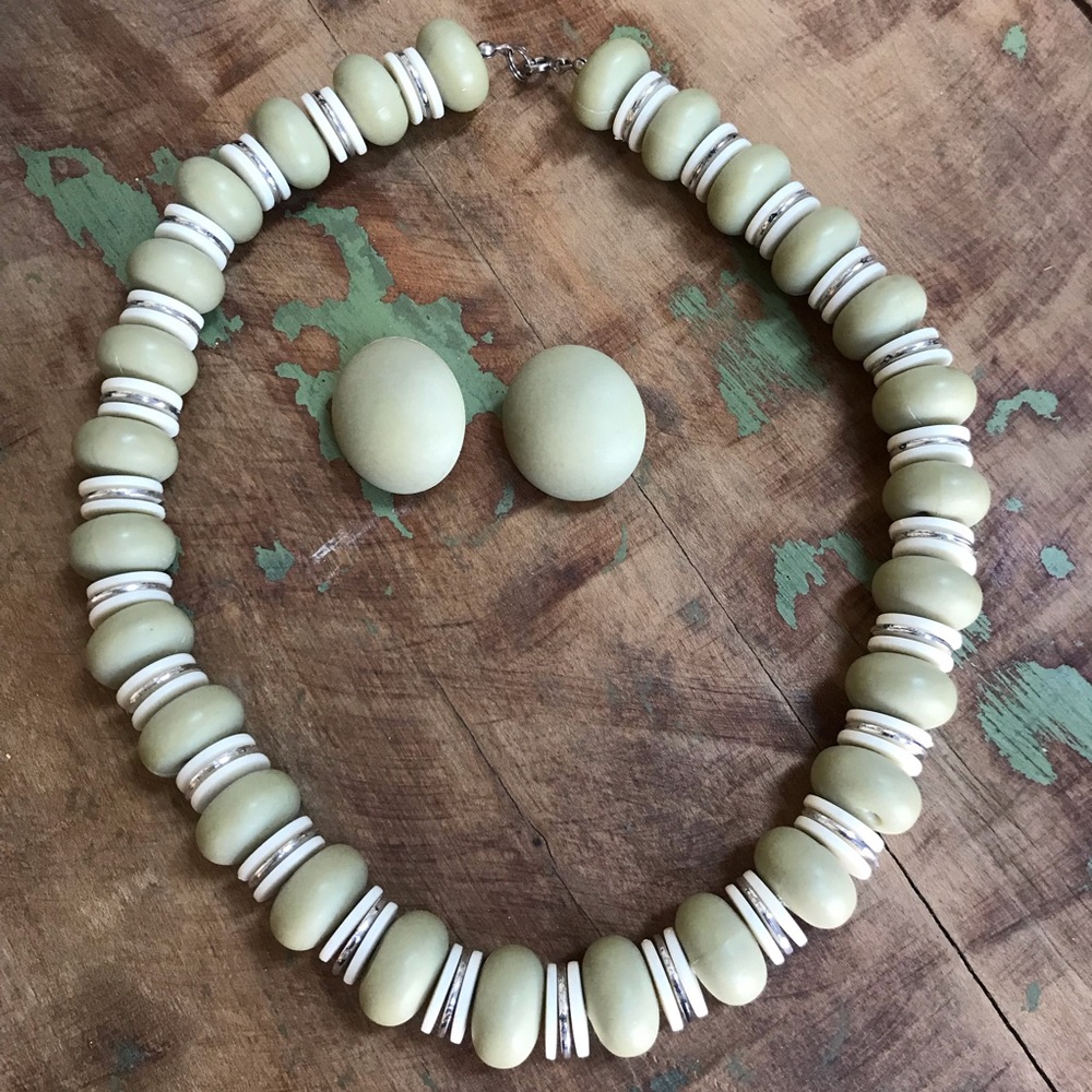 Sage green necklace and earring set